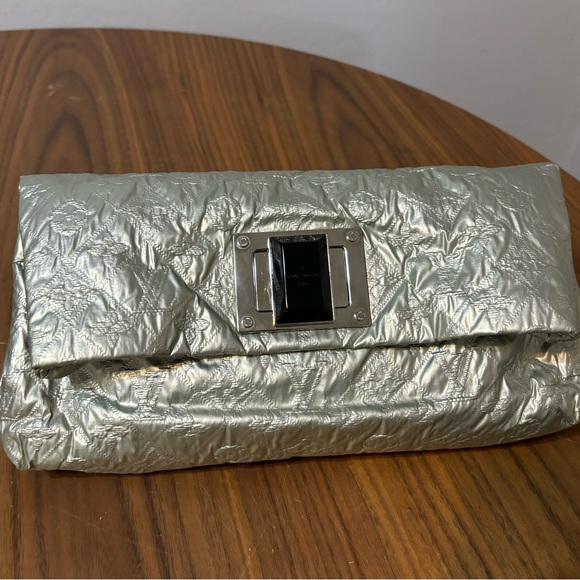 LOUIS VUITTON POCHETTE MONOGRAM ALTAIR SILVER  LIMELIGHT CLUTCH BAG M4072 - Picture 14 of 14